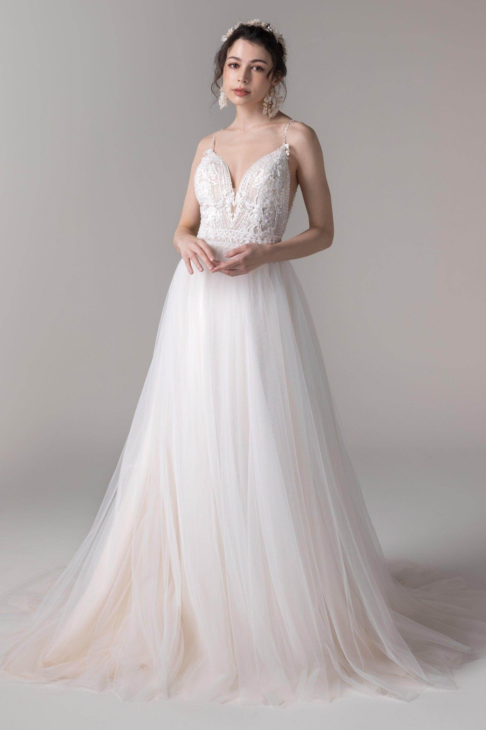 A-Line Court Train Lace Tulle Wedding Dress CW2785 - COCOMELODY